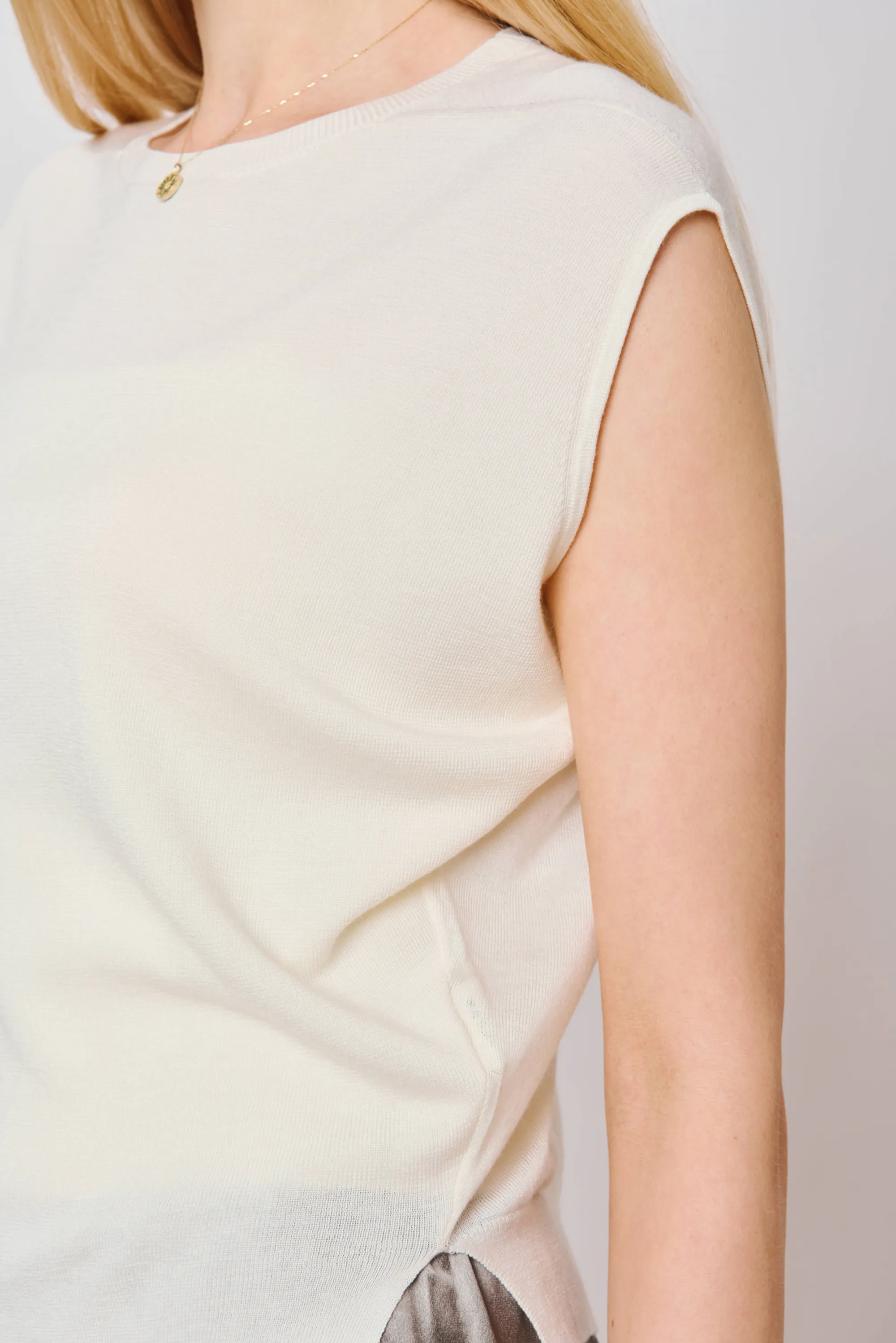 LUCY silk-blended top (White)