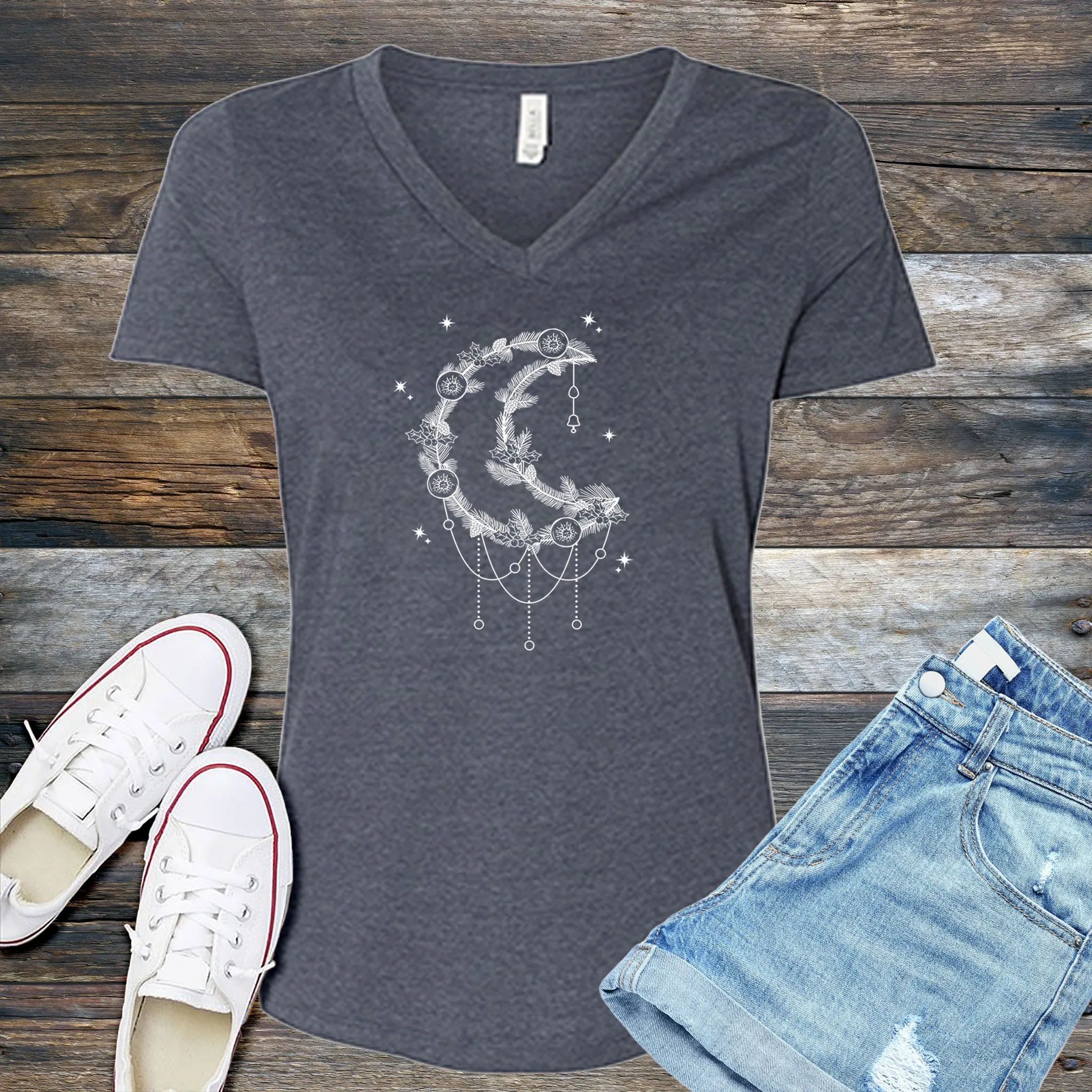 Moonlight Winter Wreath V-Neck