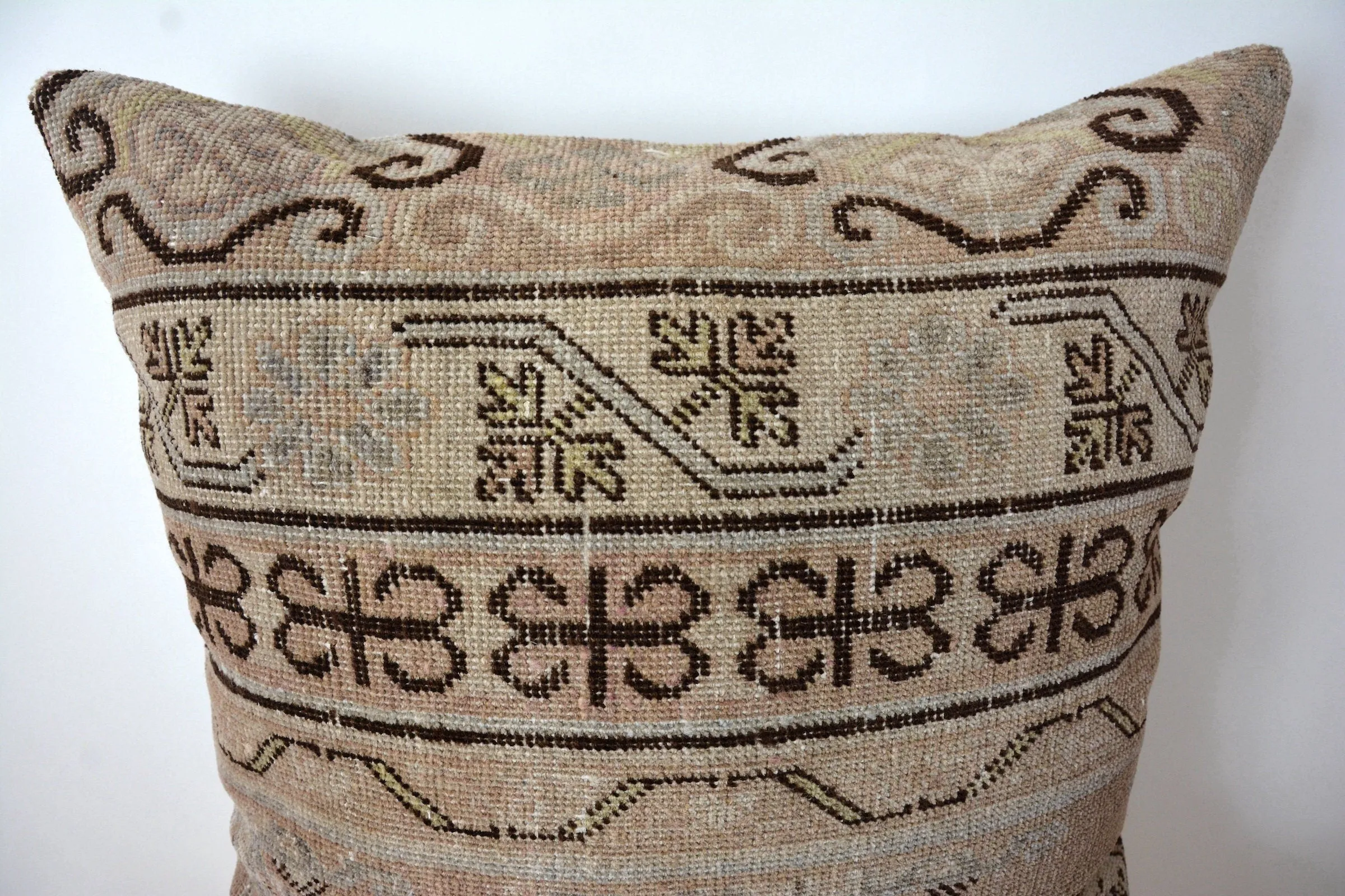 Tamika - Persian Pillow Cover