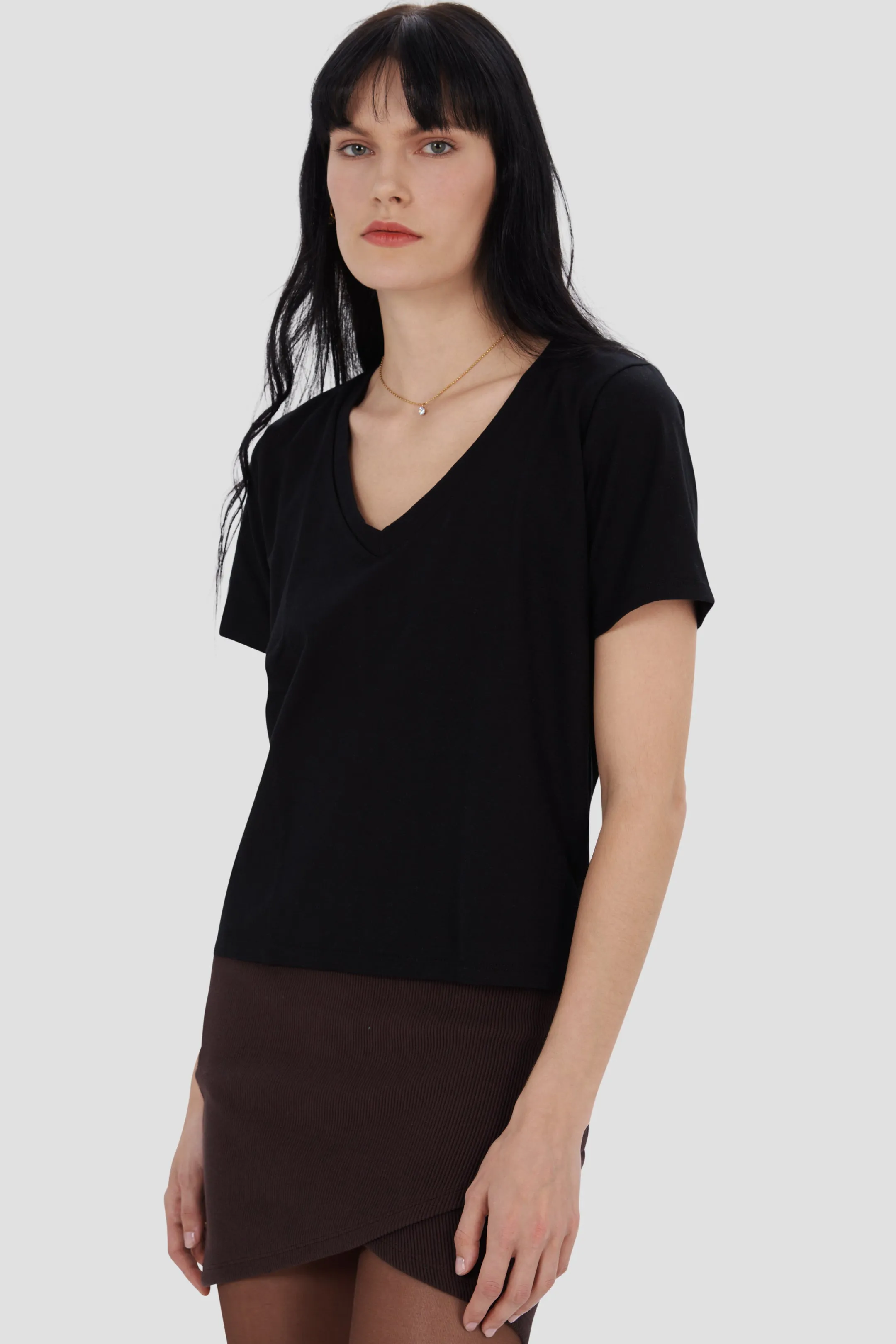 V-neck tee