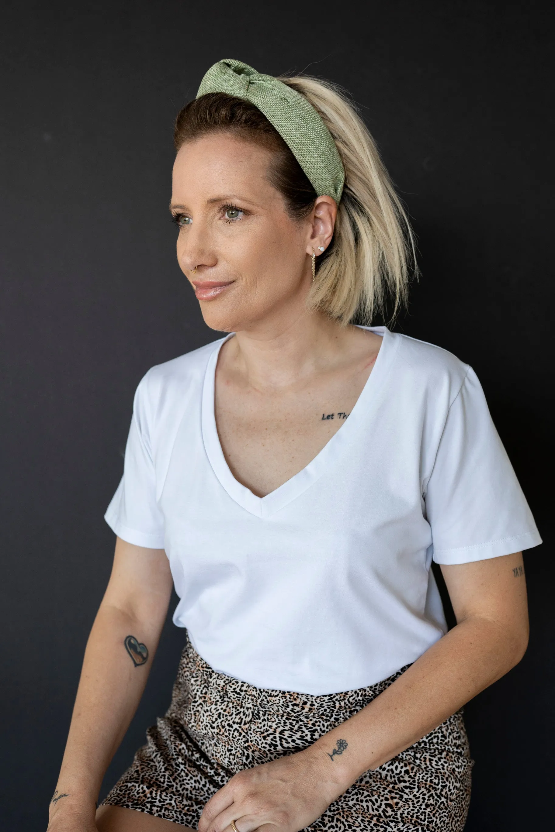 V-neck tee